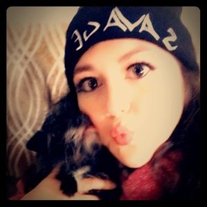 Meet your Posher, Amber